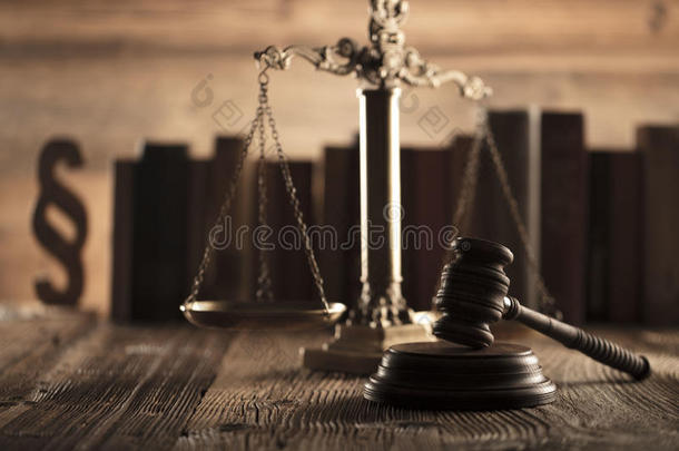 律师权威背景平衡大律师