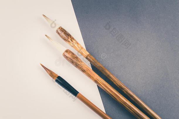中国传统书法毛笔。 上面的风景