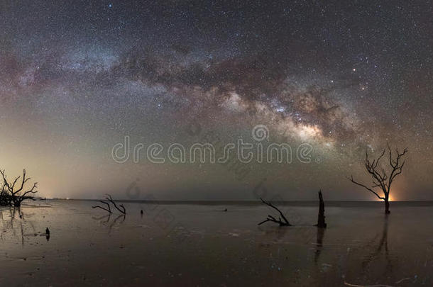 天文学天体摄影光秃秃的海湾海滩