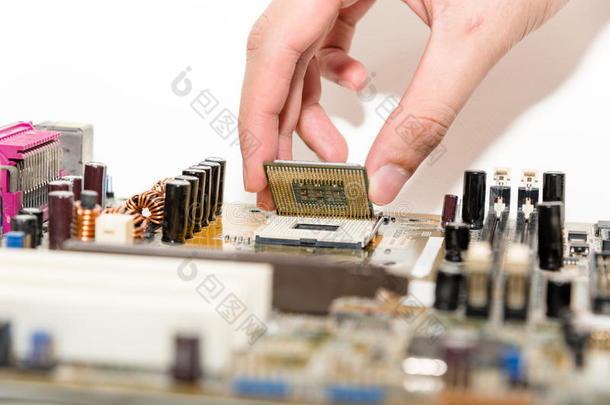 关闭电子电路板主板、CPU主板、逻辑板、系统板或MOBO板