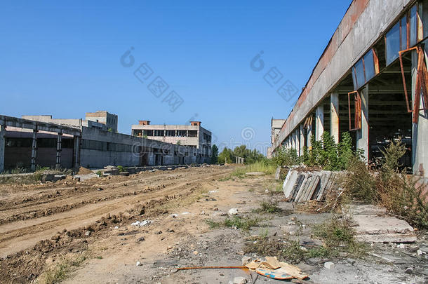 拆除旧化工厂