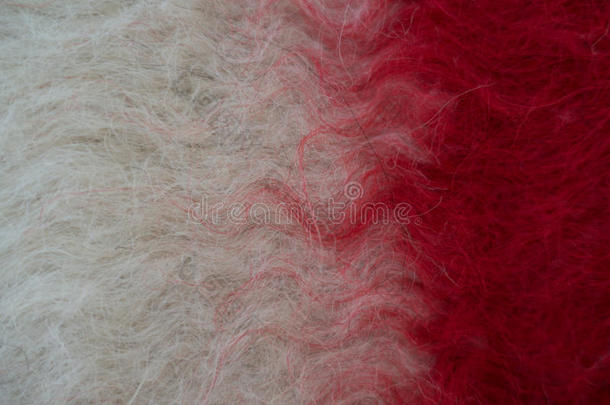 手工羊毛毡毯白色和红色