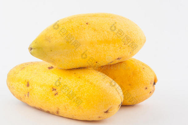 异国情调的热带水果，称为库鲁巴钝化植物三种