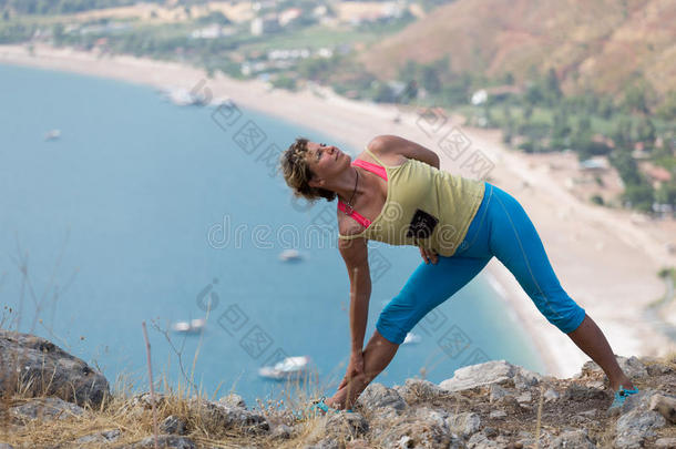 天线空气体位美丽的美女