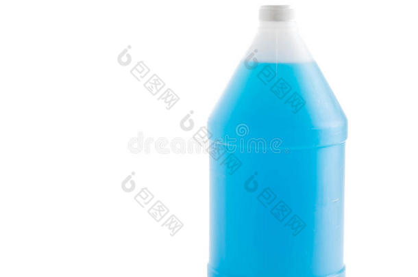 一瓶蓝色清洁剂