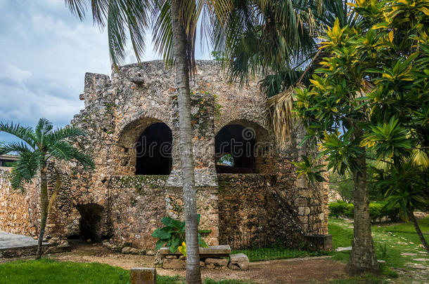 圣伯纳迪诺·西耶纳-瓦拉多利德修道院，墨西哥
