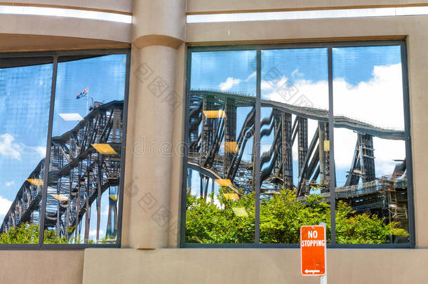美丽的悉尼海港大桥反射，澳大利亚
