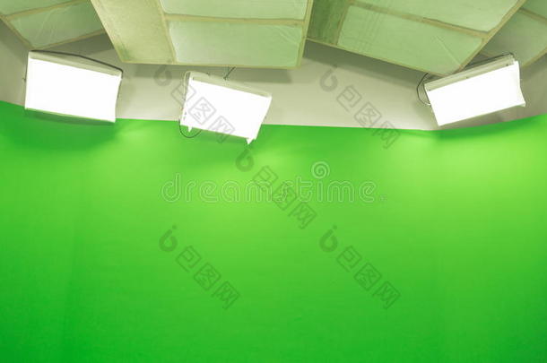 绿色屏幕色度键背景现代电视演播室设置
