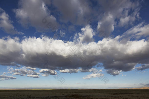 沙丘和云，巨大的沙丘