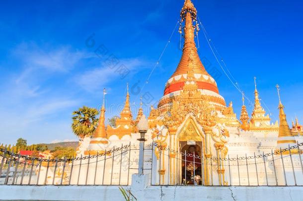 泰国或高棉的佛教寺或僧院湾音响和湾哈姆,Thail和