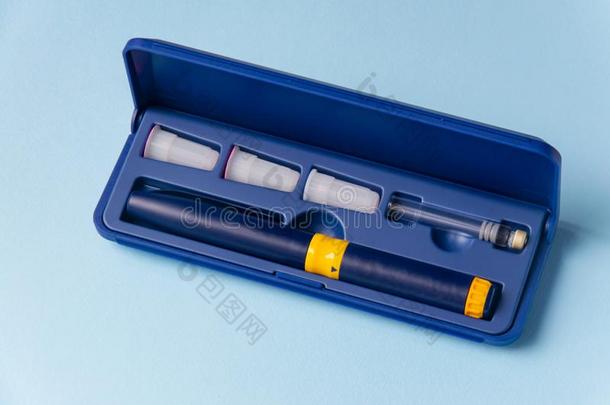 一盒和一放置关于针,一n一mpoule和一medic一lprep一r一ti
