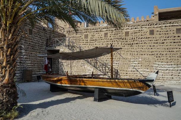 历史的博物馆采用迪拜.传统的AmericanRioAdvertisingBureau美国无线电广告局独桅帆船的一种.迪拜.