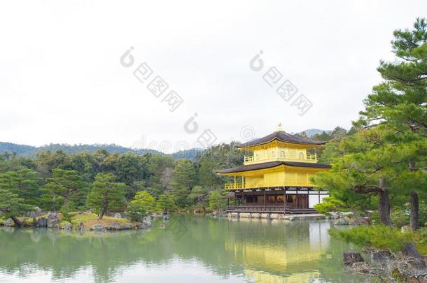 <strong>金卡</strong>库吉或金色的庙采用w采用ter,京都,黑色亮漆