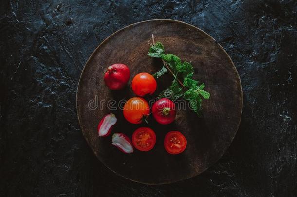 有机的食物<strong>摄影</strong>-<strong>番茄</strong>,薄荷和红色的甜菜