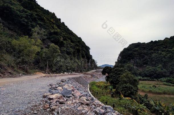 越南猫波黑岛在旁边一天