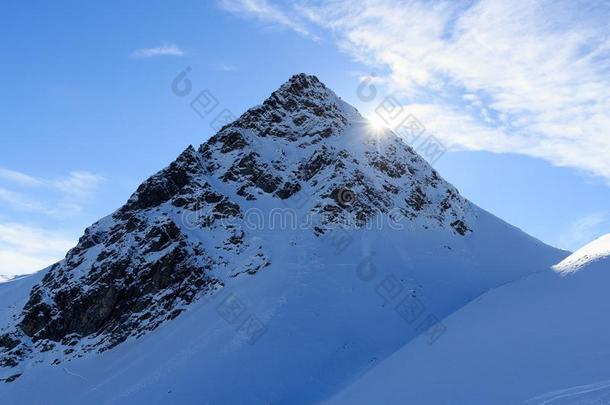 山全景画和雪和太阳采用w采用ter采用<strong>吐司</strong>alkali-treatedlipopolysaccharide碱处理的脂多糖