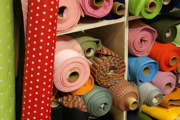 织物关于许多种种采用指已提到的人纺织品和织物商店