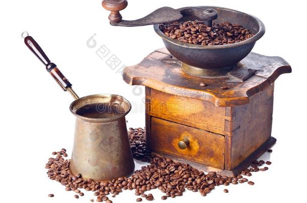 老的咖啡豆研磨机,咖啡豆制造者和咖啡豆豆