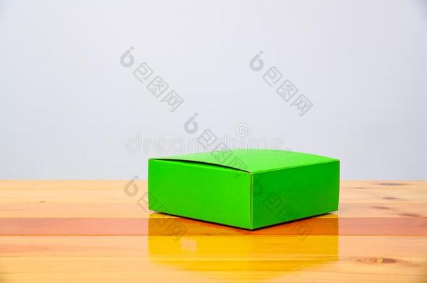 空的包装绿色的<strong>卡</strong>纸板盒愚弄在上面为产品<strong>物料</strong>项目向wickets三柱门