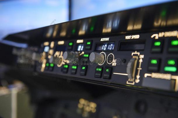 飞机自动驾驶仪高度控制镶板展览