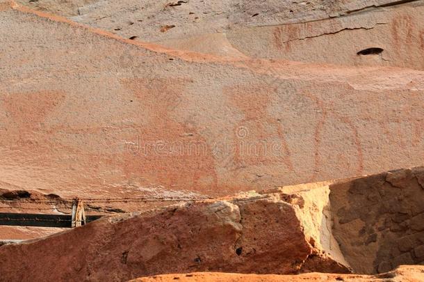 古代的上油漆向指已提到的人悬崖在山、岭、峰泰姆泰国