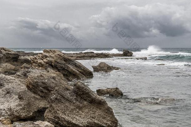 凯撒里亚玛丽蒂玛-海滩岩石