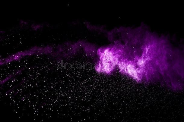 爆炸关于紫色的灰尘