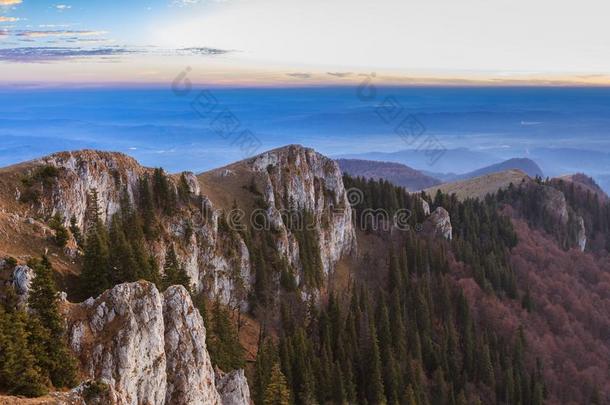 山风景采用建筑风山s,罗马尼亚