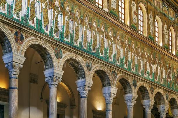 长方形廊柱大厅关于桑特Saint的变体阿波罗计划努沃沃,拉文纳.意大利