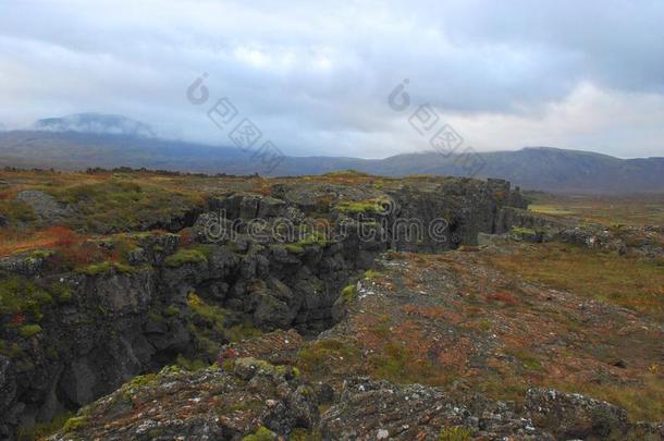 <strong>地震</strong>狭长<strong>裂缝</strong>或裂隙,冰岛