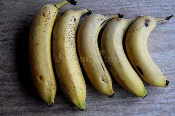 num.五一件英语字母表的第15个字母香蕉成果.