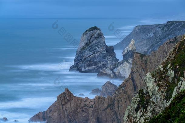 葡萄牙长的暴露在大西洋里的洋海景画