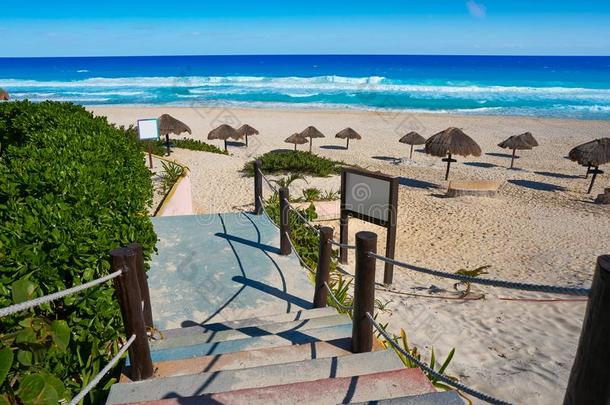 墨西哥的旅游城市坎昆戴尔芬斯海滩在旅馆地带墨西哥