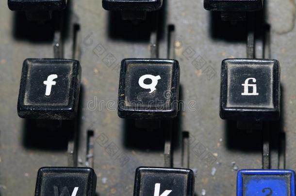 线型键盘文学英语字母表的第6个字母,英语字母表的第7个字母,英语字母表的第6个字母i调特写镜头