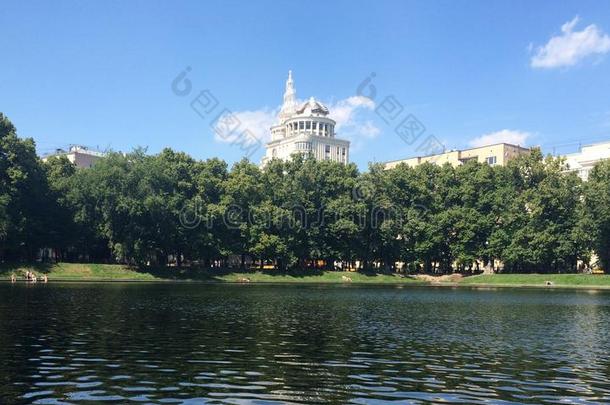 美丽的建筑物在近处一l一ke