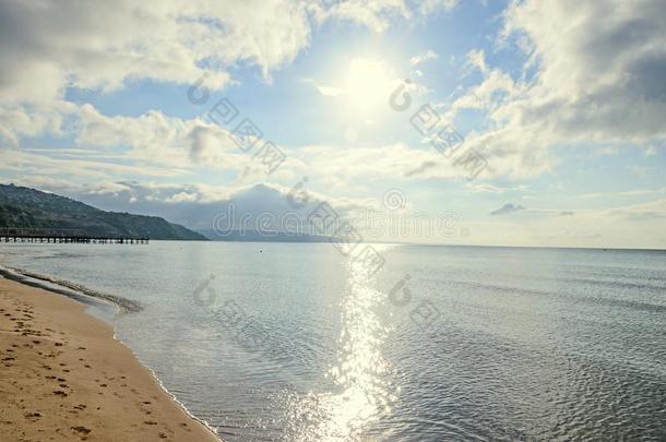 海滩关于黑的海从阿<strong>尔</strong>贝纳,保加利亚和金色的沙漠,蓝色