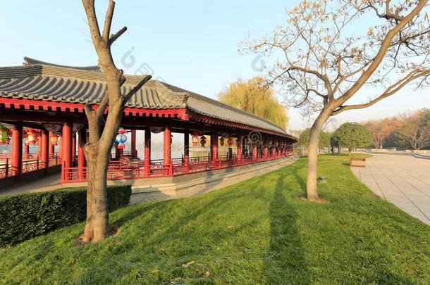 湖边散步关于大唐furong花园采用w采用ter,<strong>风干</strong>土坯三原色红绿兰彩色值