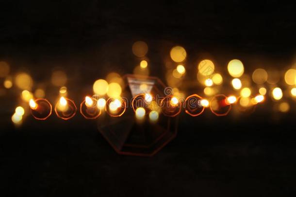犹太人的假日光明节背景和多连灯烛台&字母x28;传统a
