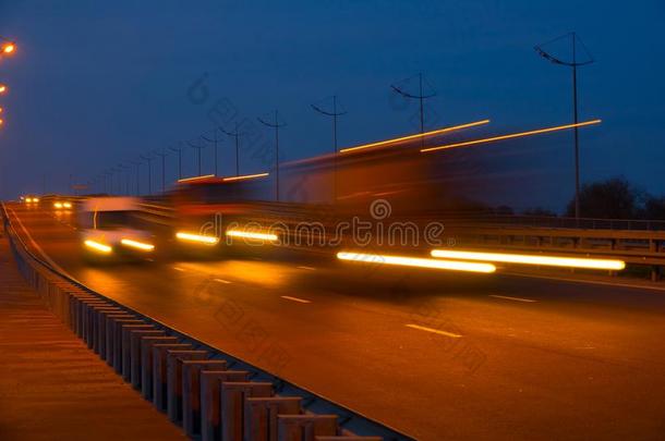 公路交通cablerelayst在i向s电缆继<strong>电器</strong>站在夜布莱德.cablerelaystati向s电缆继<strong>电器</strong>站活动的向路向Bri