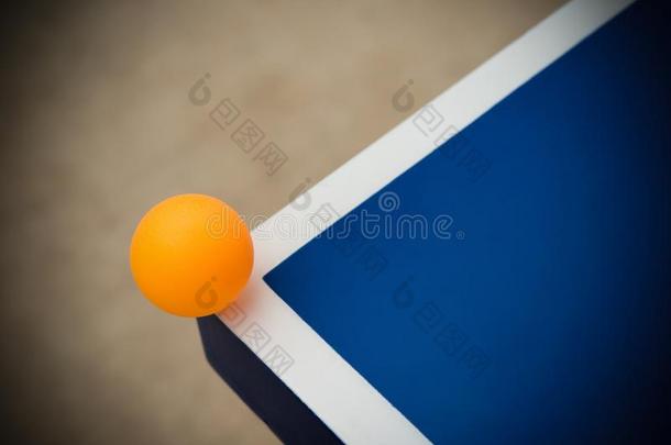 乒乓球球一击指已提到的人角落关于蓝色乒乓球表