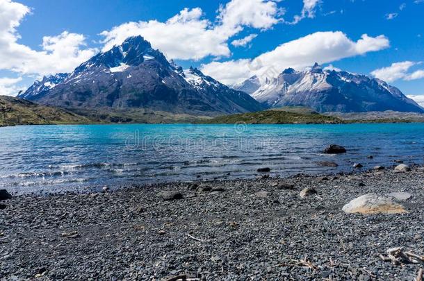 南方的巴塔哥尼亚风景-山和湖