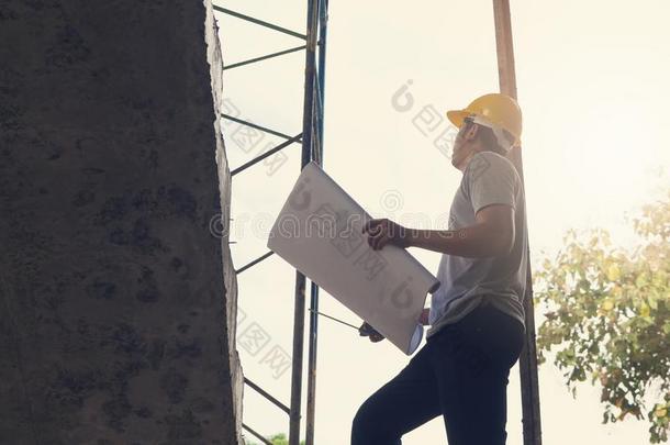 建筑物概念,工程师和建筑师工作的在建设