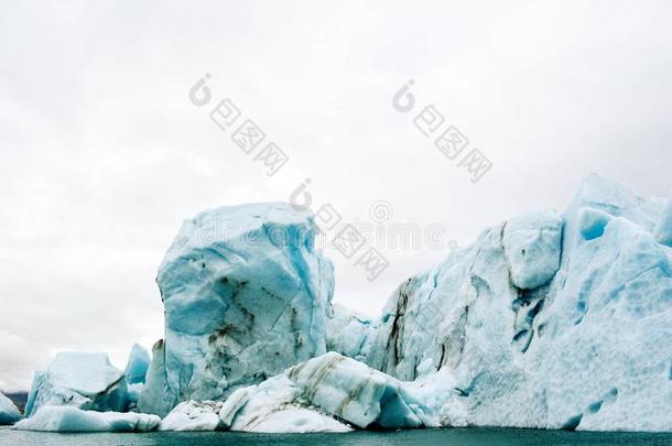 看法关于冰山采用冰河环礁湖,冰岛.