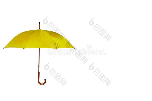 黄色的雨伞从落下中心向白色的背景