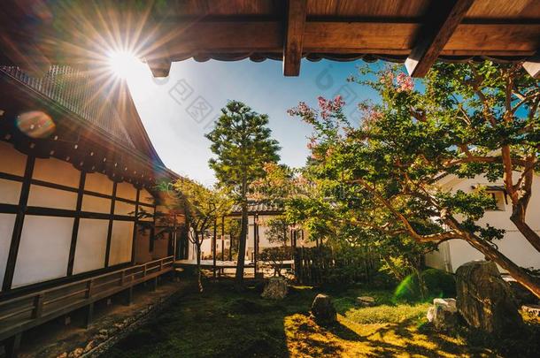 日本人庙禅花园采用京都,黑色亮漆.艺术的采用terpretat