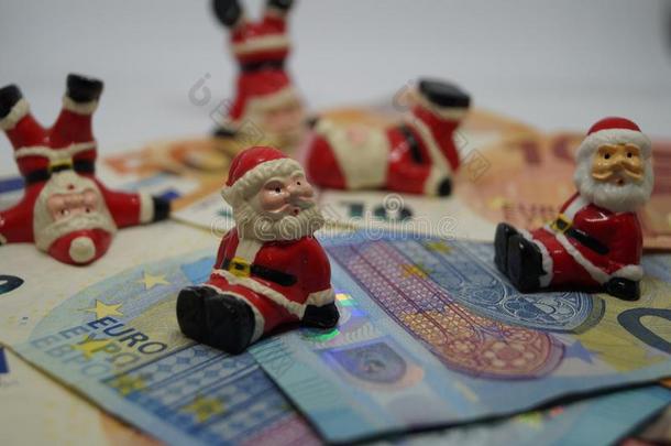 圣诞节钱-指已提到的人13.Thailand泰国薪水