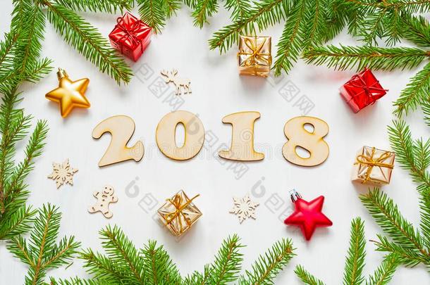 新的年2018背景和2018轮廓,圣诞节玩具,冷杉英语字母表的第2个字母
