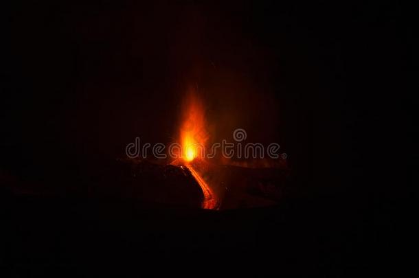 场面富丽的火山酒精灯煮水器喷发,西西里岛,意大利