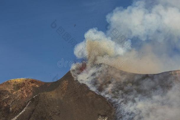 场面富丽的火山酒精灯煮水器<strong>喷发</strong>,西西里岛,意大利