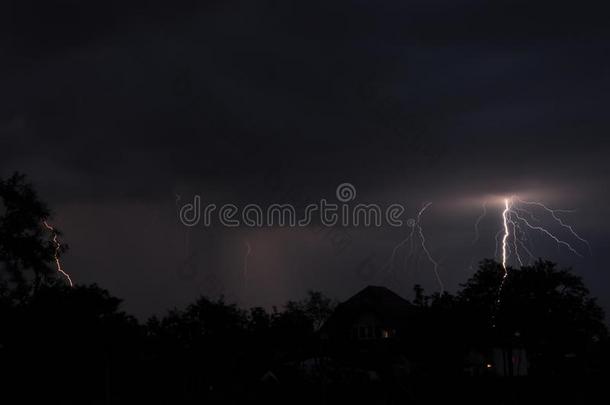 暴风雨